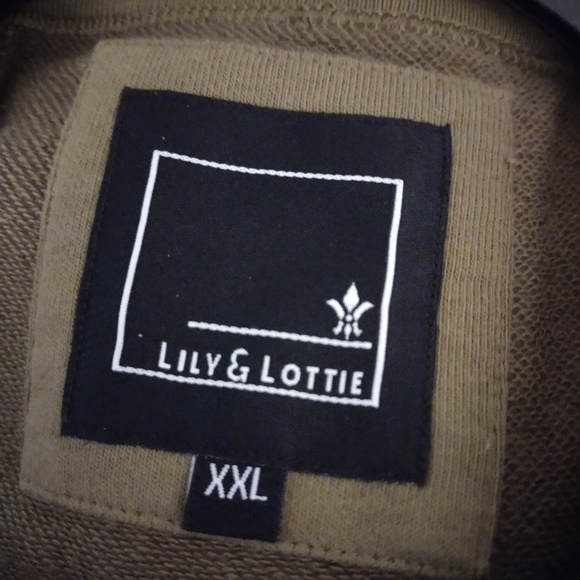 Distressed Kynlee Sweater - Picture 6 of 9